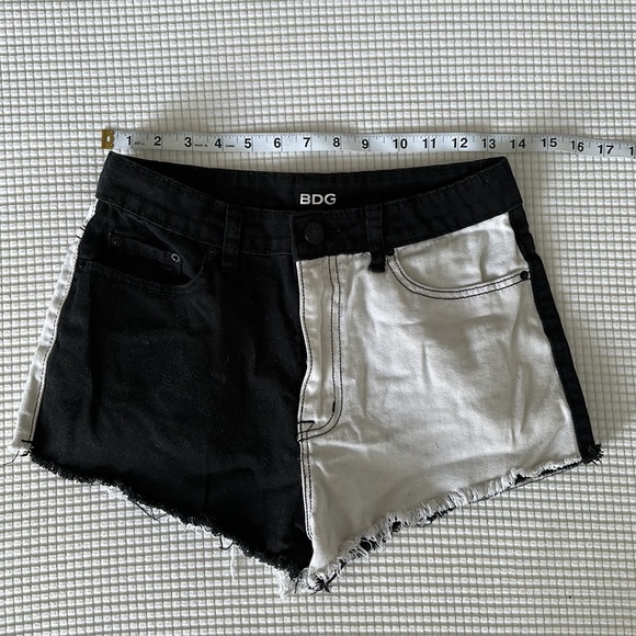 Black & White High Rise Shorts - Picture 1 of 6